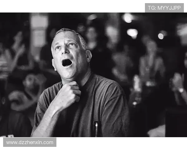 足球巨星化身平民街头奇遇记揭秘他们的真实生活与不为人知的故事